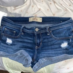 Low rise hollister shorts